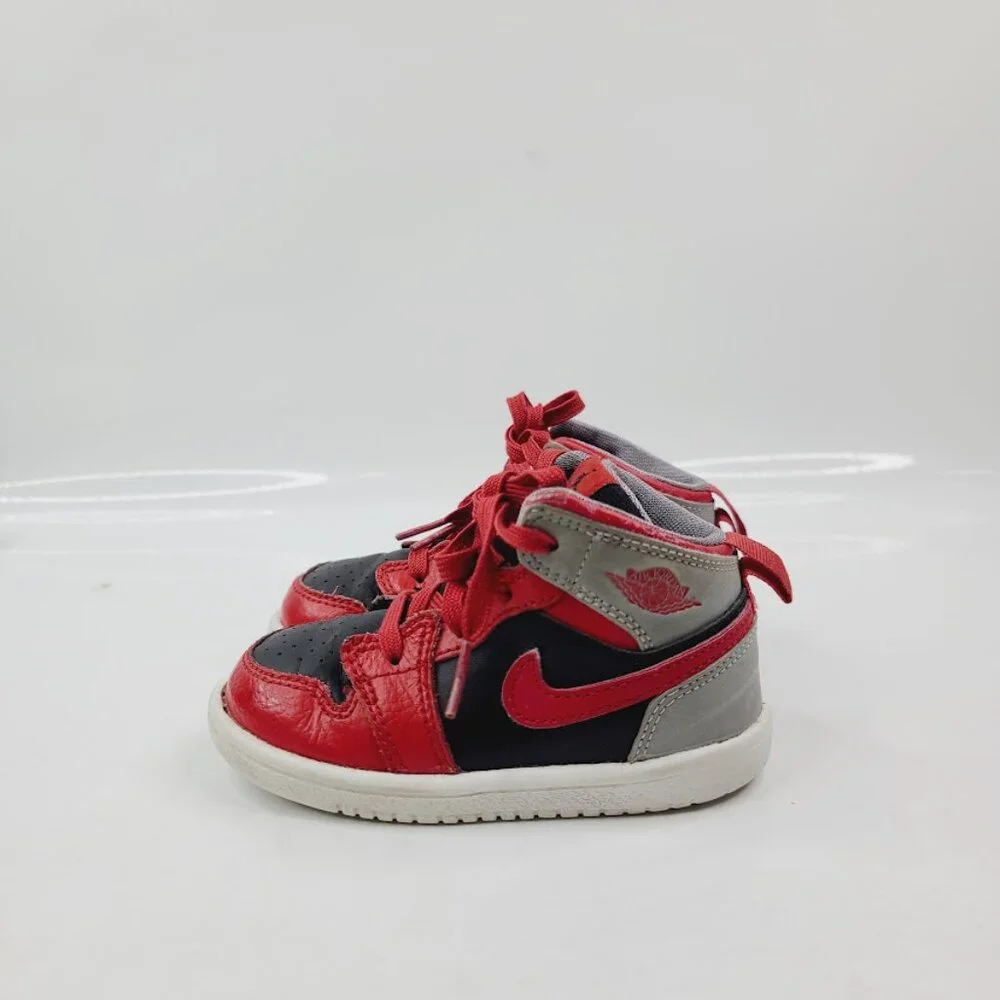 Jordan boy red